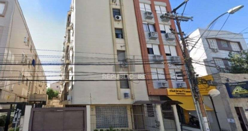 Apartamento com 2 quartos, 1 suíte e 1 vaga de garagem no Bairro Bom Fim.