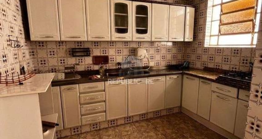 APARTAMENTO DE 2 DORMITÓRIOS NA AV VENANCIO AIRES PROXIMO AO PARQUE DA REDENÇÃO