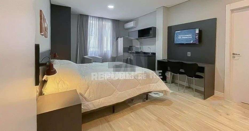 Apartamento Mobiliado – Próximo à UFRGS, Santa Casa, Pronto para Morar!