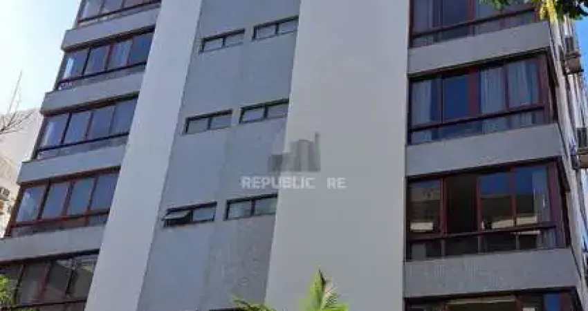 Apartamento cobertura à venda no bairro rio branco com 258 m² e 3 dormitórios/quartos.