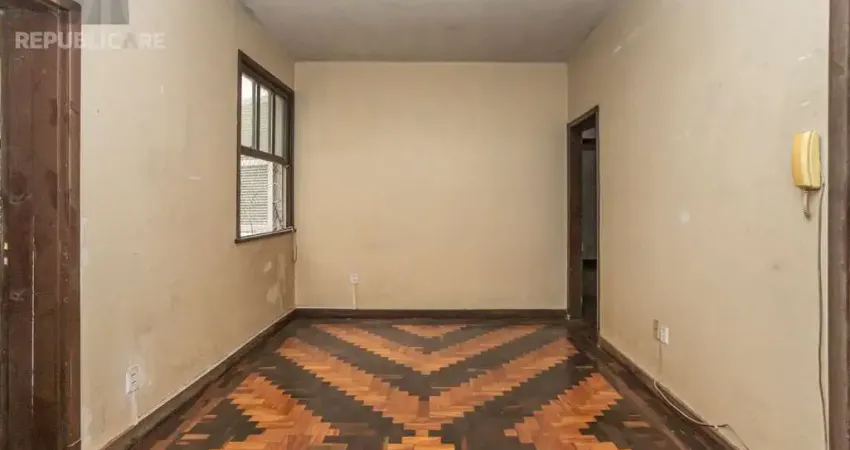 Apartamento à venda no centro histórico com 85 m² e 3 dormitórios/quartos.