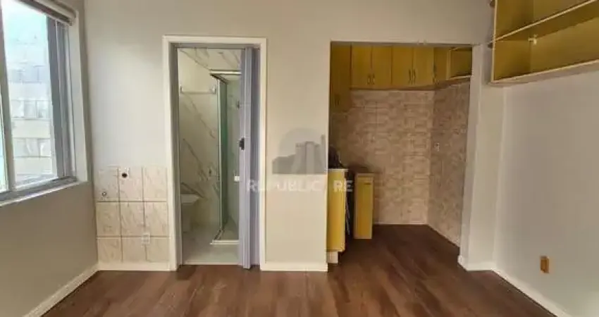 Apartamento JK à venda com 1 quarto 22 m² no Centro Histórico