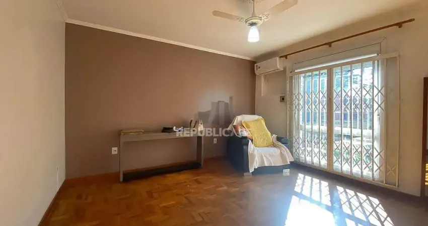 Apartamento para alugar no bairro Praia de Belas com 78m² e 3 dormitórios/quarto