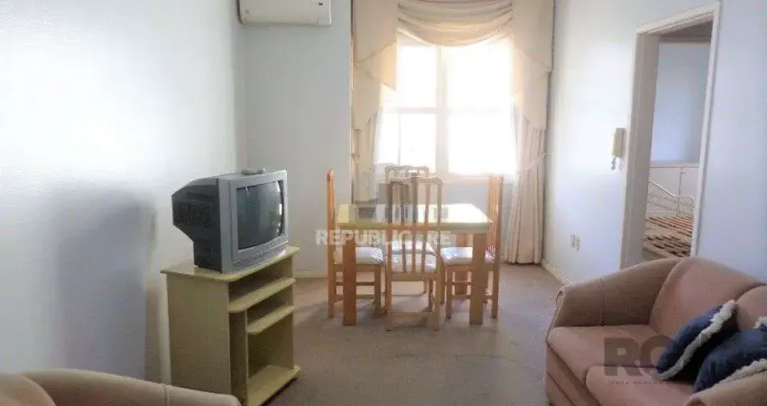 Apartamento no bairro Rio Branco de 2 dormitórios desocupado