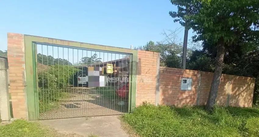 Casa com 2 quartos à venda na Beco da Vitória, 1541, Boa Vista do Sul, Porto Alegre