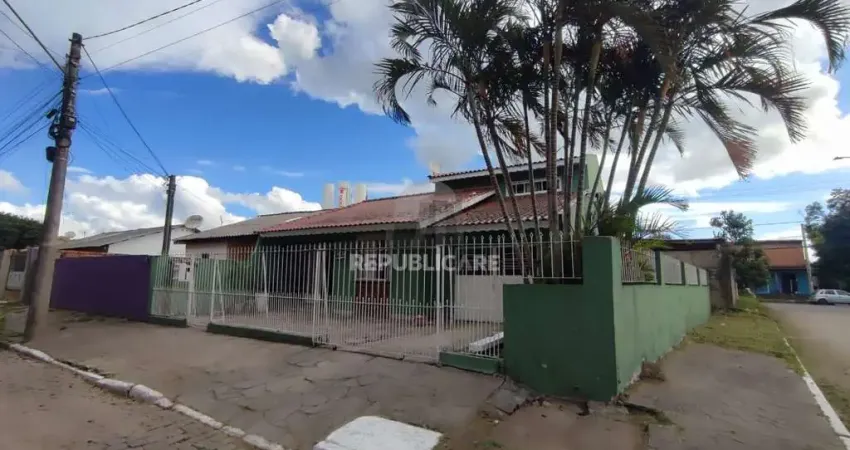 Casa com 3 quartos à venda na Acesso Rio Volga, 4576, Restinga, Porto Alegre