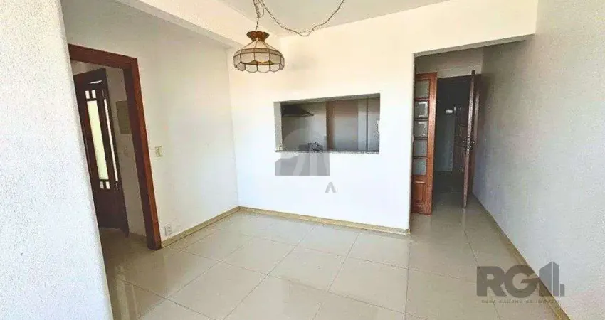 Vende-se apartamento reformado 2 quartos com vaga próximo ao Colégio Pastor Dohm
