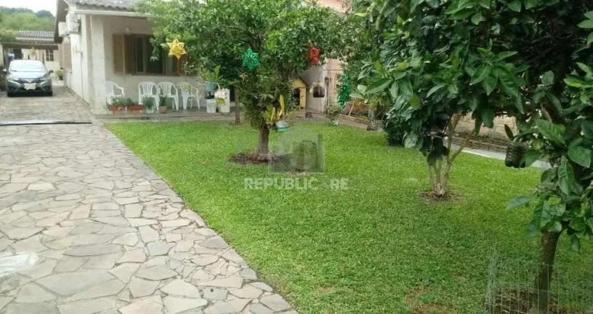 Casa com 3 quartos à venda na Rua Euclides Goulart, 420, Belém Novo, Porto Alegre