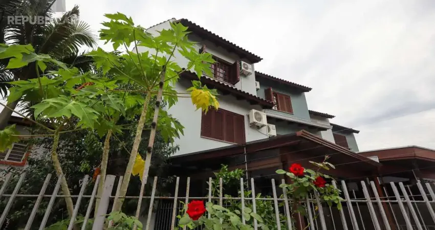 Casa residencial à venda no Jardim Itu com 3 dormitórios e 144 m² de área útil.