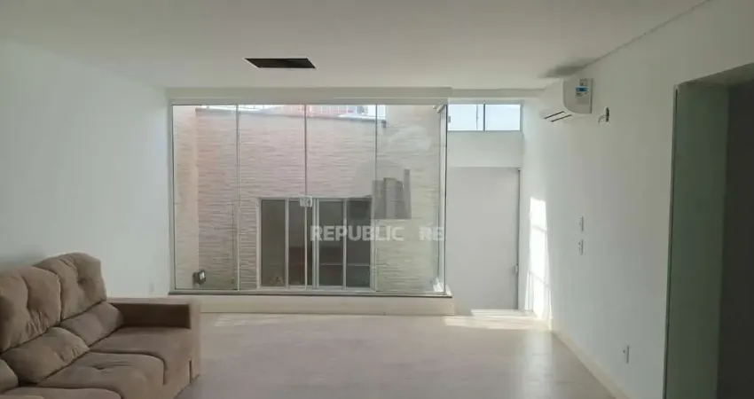 Apartamento de 3 quartos com vaga no bairro Teresópolis