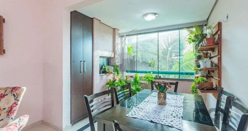 Apartamento 2 dormitórios  com 1 vaga no bairro Teresópolis em Porto Alegre