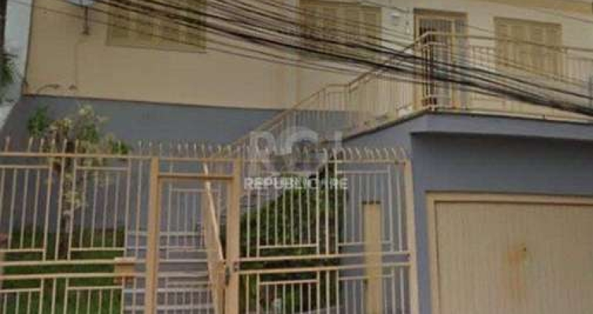 Casa para Venda - 100m², 3 dormitórios, sendo 1 suites, 3 vagas - Morro Santana