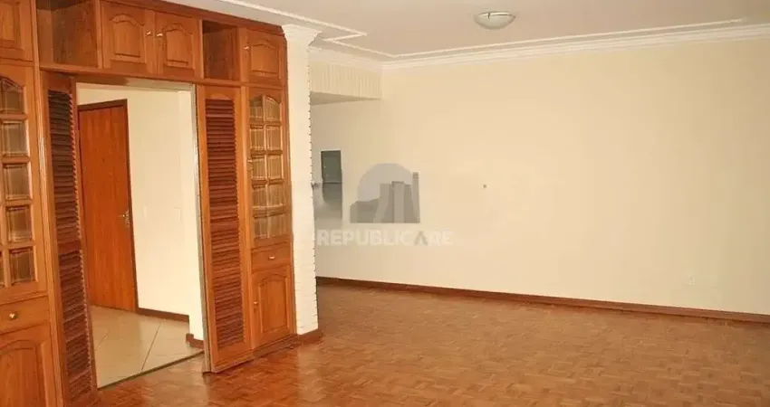 Apartamento 3 dormitórios, sendo 1 suites, 2 vagas - Mont Serrat