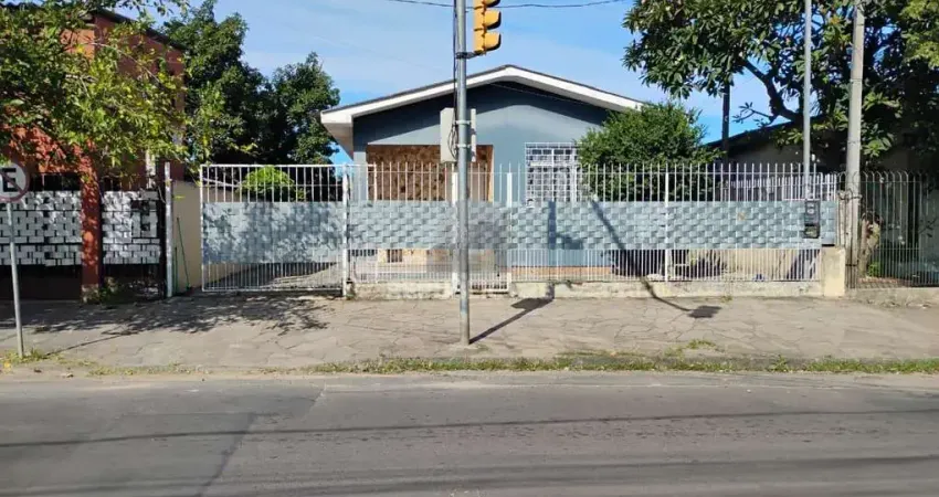 casa térrea 3 dormitórios com 2 vagas cobertas e demais descobertas no bairro cr