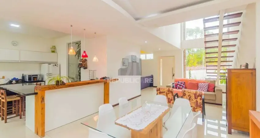 Casa em Condomínio 3 dorms à venda Avenida Juca Batista, Hípica - Porto Alegre