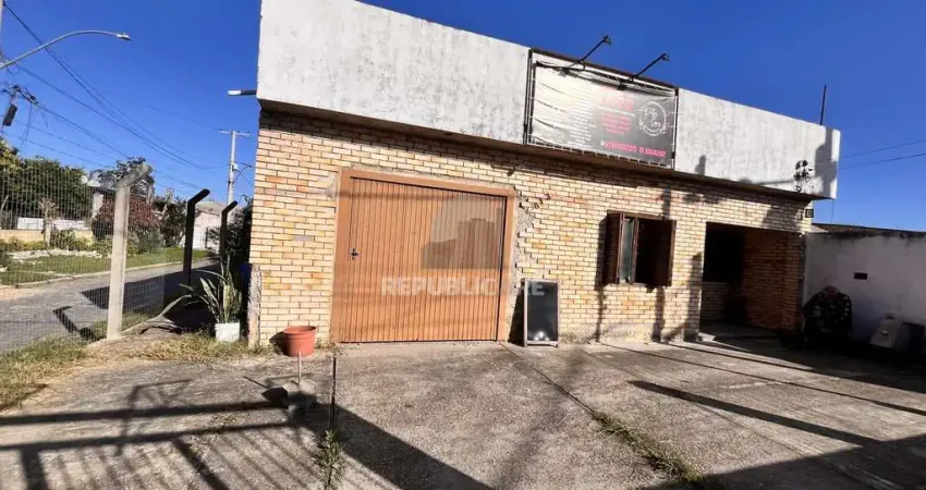Casa com 3 quartos à venda na Avenida Ignês E. Fagundes, 3612, Restinga, Porto Alegre