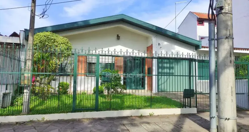 Casa à Venda de 3 Dormitórios (1 Suíte), no Sarandi – Porto Alegre | Financiável