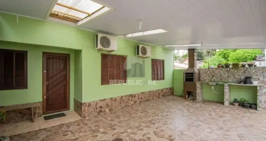 Apartamento Garden com 3 dormitórios em Cristo Redentor