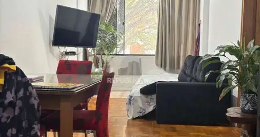 Apartamento 3 dormitórios com 84 metros privativos no bairro Menino Deus.