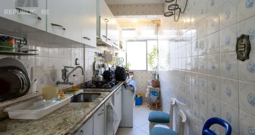 Apartamento à venda no menino deus, 49 m² com 1 dormitório/quarto disponível.