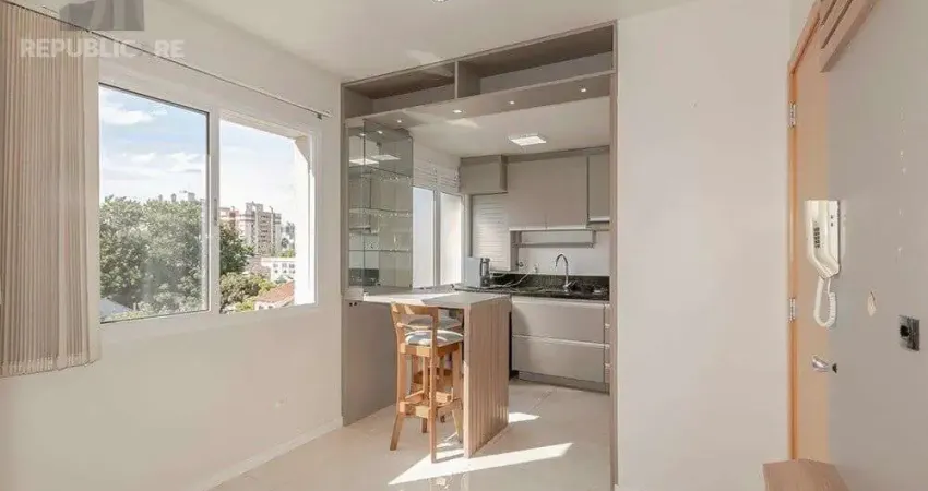 Apartamento à venda no bairro menino deus com 1 quarto e 31 m² de área útil.