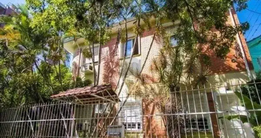 Casa sobrado no Petrópolis com 7 dormitórios e 4 vagas