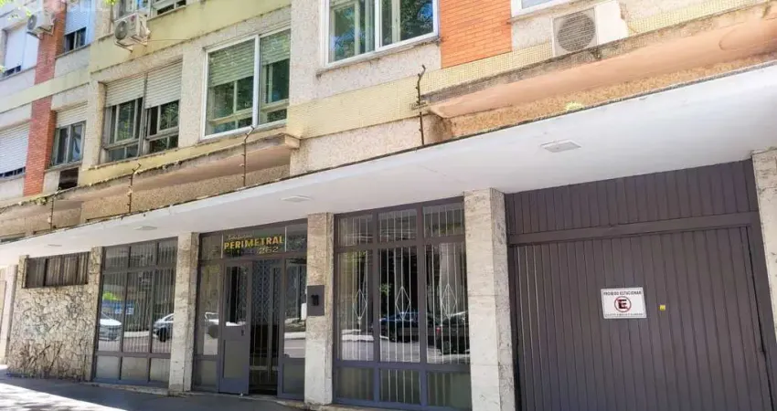 Apartamento à venda no centro histórico com 95m² e 2 dormitórios/quartos disponível.