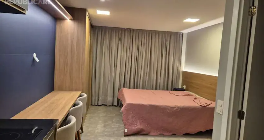 Apartamento à venda na Cidade Baixa com 1 dormitório e 28 m² de área útil.