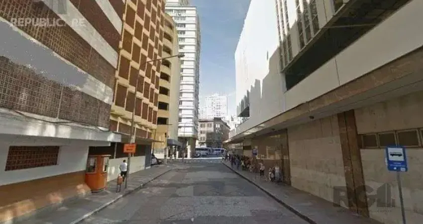 Garagem à venda no centro histórico com área útil de 13 m² - oportunidade!
