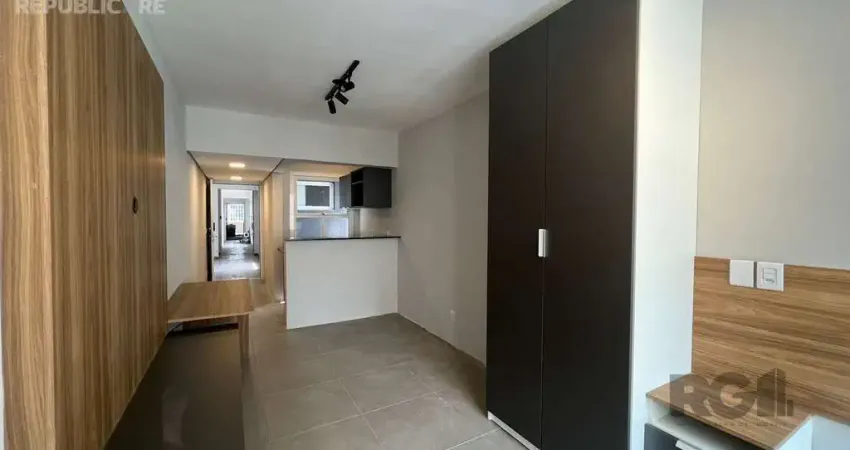 Apartamento à venda no centro histórico com 1 dormitório e 30 m² de área útil