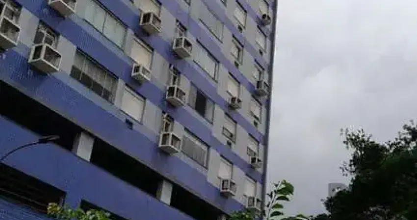 Apartamento à venda no centro histórico com 64m² e 2 dormitórios/quartos.