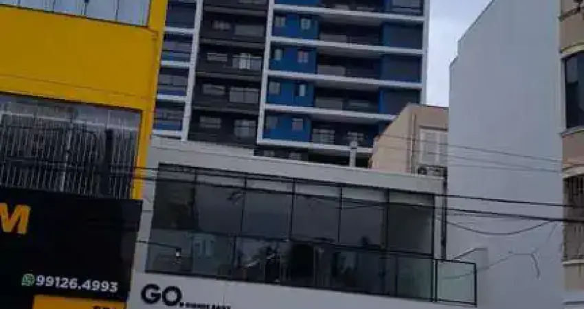 Apartamento à venda com 60m² e 2 dormitórios/quartos na cidade baixa.