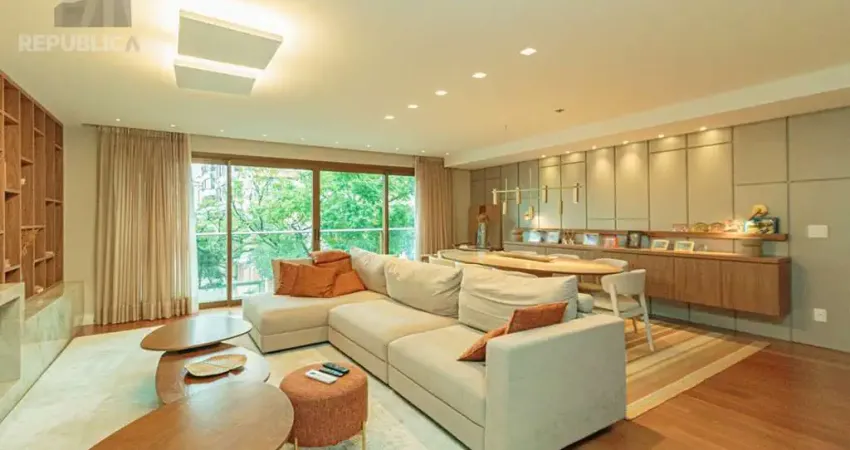 Apartamento à venda no menino deus com 153 m² e 3 dormitórios/quartos disponíveis.