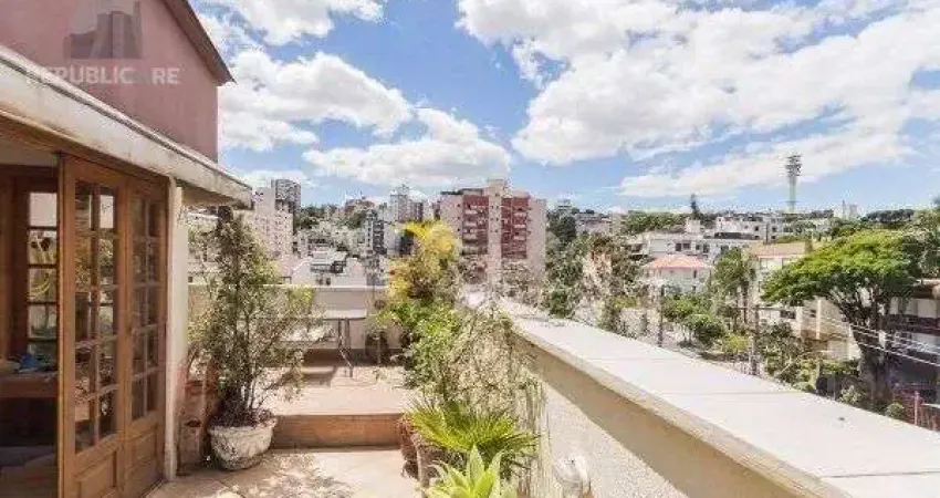 Cobertura à venda no menino deus com 170 m² e 3 dormitórios/quartos disponíveis