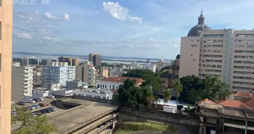 Apartamento à venda no centro histórico com 133 m² e 4 dormitórios/quartos disponíveis