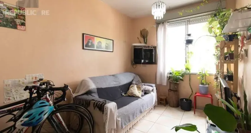 Apartamento à venda no bairro cristal com 56 m² e 2 dormitórios/quartos disponíveis.