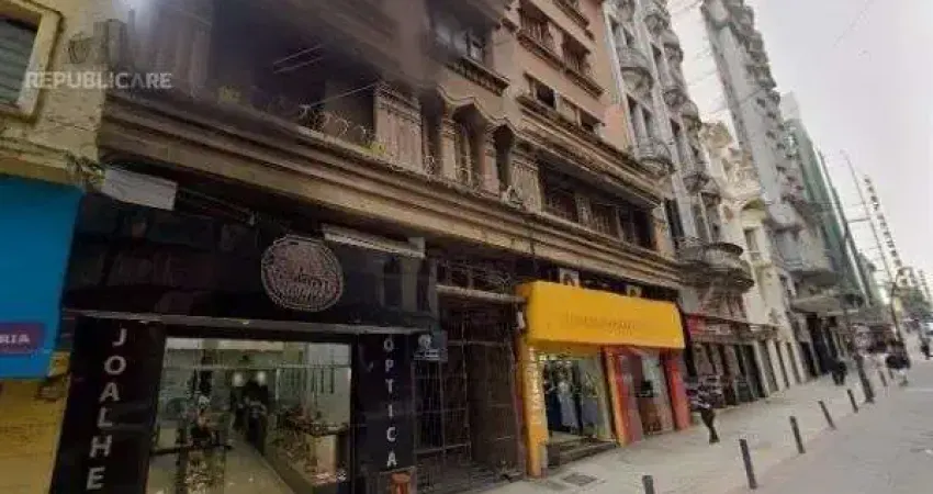 Apartamento à venda no centro histórico com 2 dormitórios e 122 m² de área útil