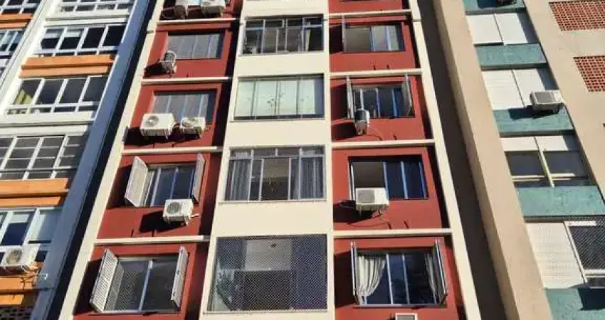 Apartamento à venda no centro histórico com 26 m² e 1 dormitório/quartos disponível.