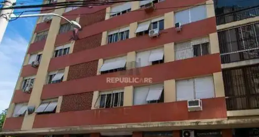 Apartamento à venda no centro histórico com 1 dormitório e 44 m² de área útil