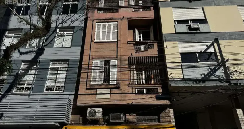 Apartamento à venda no centro histórico com 86 m² e 2 dormitórios/quartos disponíveis!