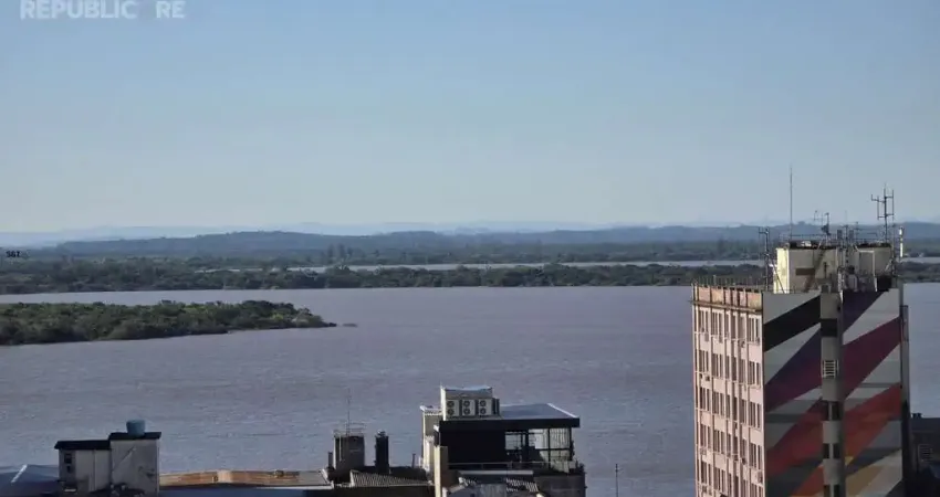 Apartamento à venda no centro histórico com 34m² e 1 dormitório/quartos disponíveis.