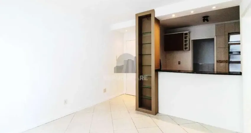 Apartamento à venda na cidade baixa com 42 m² e 1 dormitório/quarto disponível.