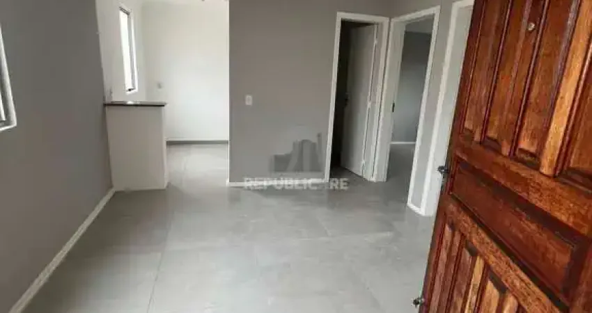 Apartamento à venda no bairro restinga com 43 m² e 2 dormitórios/quartos disponíveis.