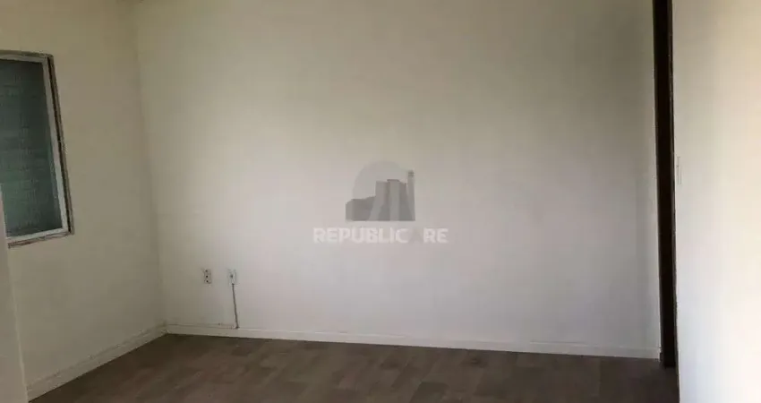 Apartamento à venda no bairro restinga com 49 m² e 2 dormitórios/quartos.