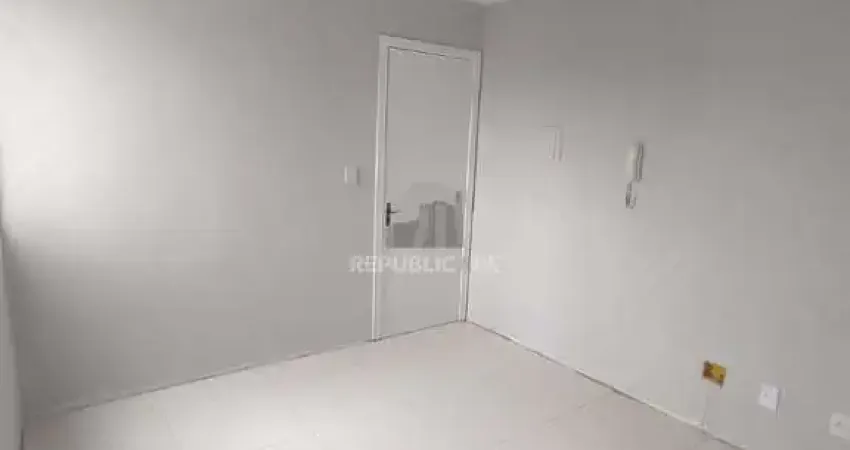 Apartamento à venda no bairro restinga: 43 m² com 2 dormitórios/quartos disponíveis