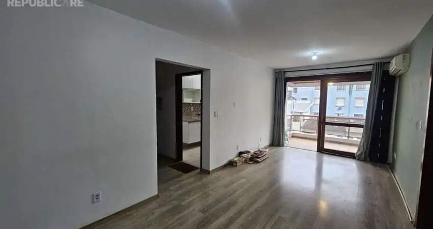 Apartamento à venda na cidade baixa com 77 m² e 2 dormitórios/quartos disponíveis.