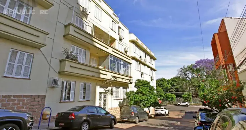 Apartamento à venda no Centro Histórico com 37m² e 1 dormitório/quarto disponível.