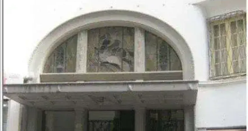 Escritório à venda no centro histórico com área útil de 45 m² disponível agora!