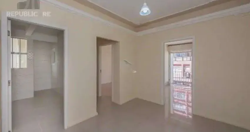 Apartamento à venda no Centro Histórico com 112 m² e 3 dormitórios/quartos disponíveis.