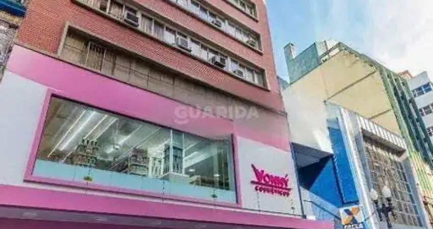 Escritório à venda no centro histórico com área de 48 m² em ótima localização.